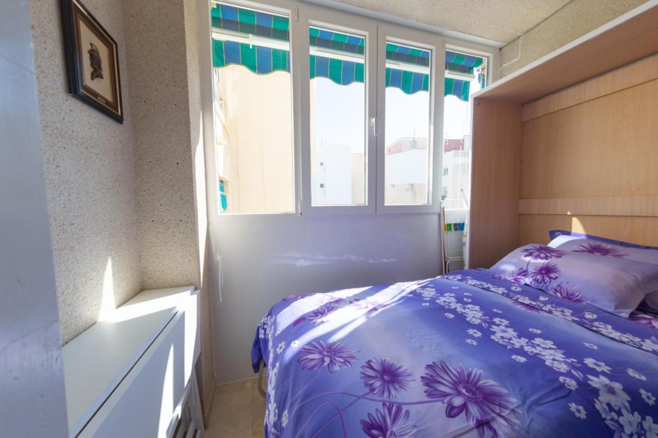 Студия На Белоснежном Пляже Los Locos Torrevieja Exterior photo