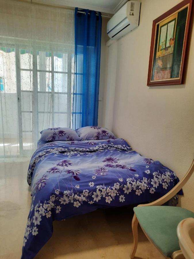 Студия На Белоснежном Пляже Los Locos Torrevieja Exterior photo